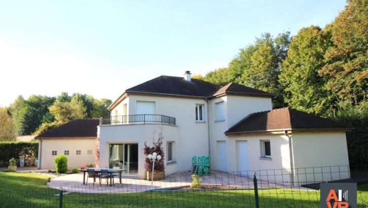 PAVILLON D&rsquo;ARCHITECTE sur GOLF