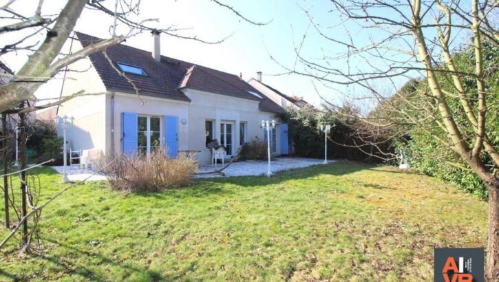 PAVILLON 4/5 chambres BUSSY SAINT GEORGES