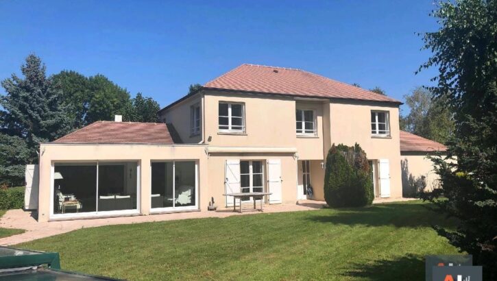 PAVILLON 6 chambres GOLF DE BUSSY